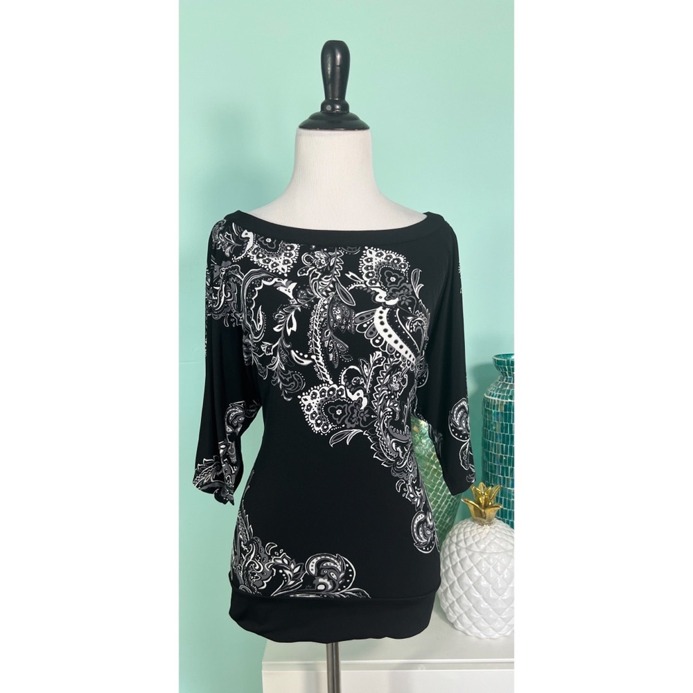 White House Black Market Top Size Small
